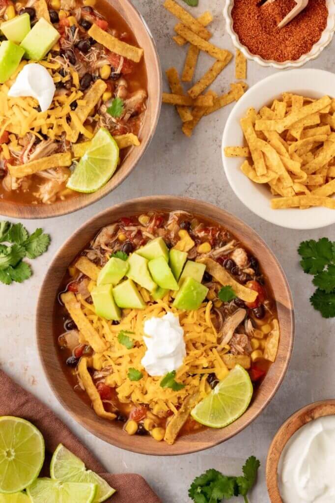 Slow Cooker Chicken Tortilla Soup