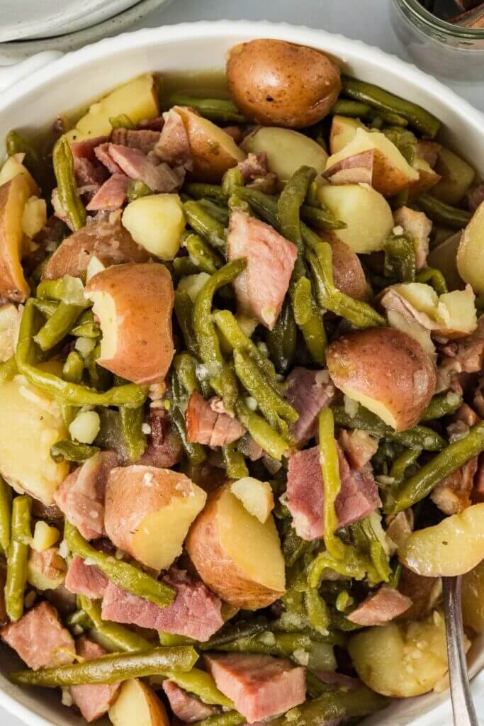 Slow Cooker Ham, Green Beans, and Potatoes